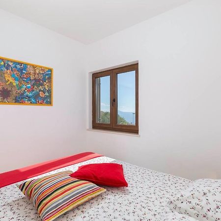 E&T Apartments With A Beautiful Pool Rabac Εξωτερικό φωτογραφία