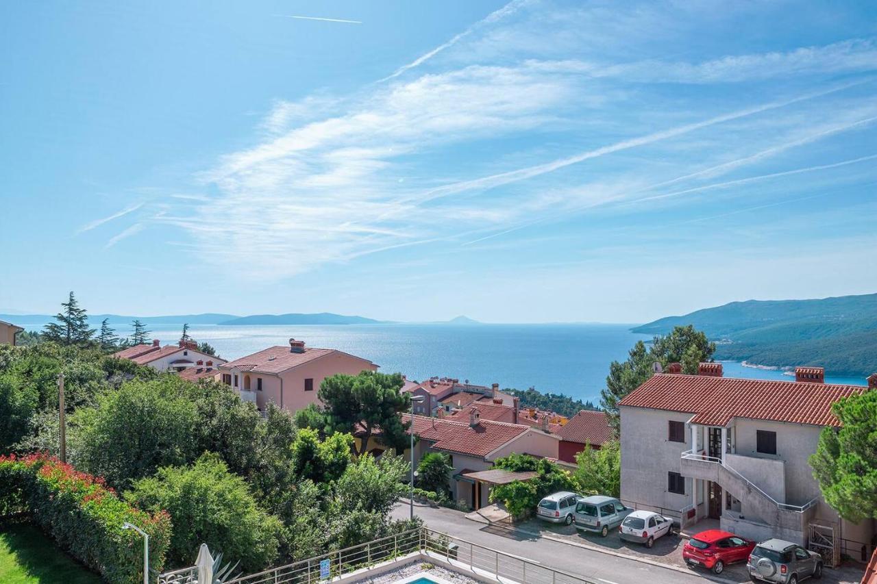 E&T Apartments With A Beautiful Pool Rabac Εξωτερικό φωτογραφία
