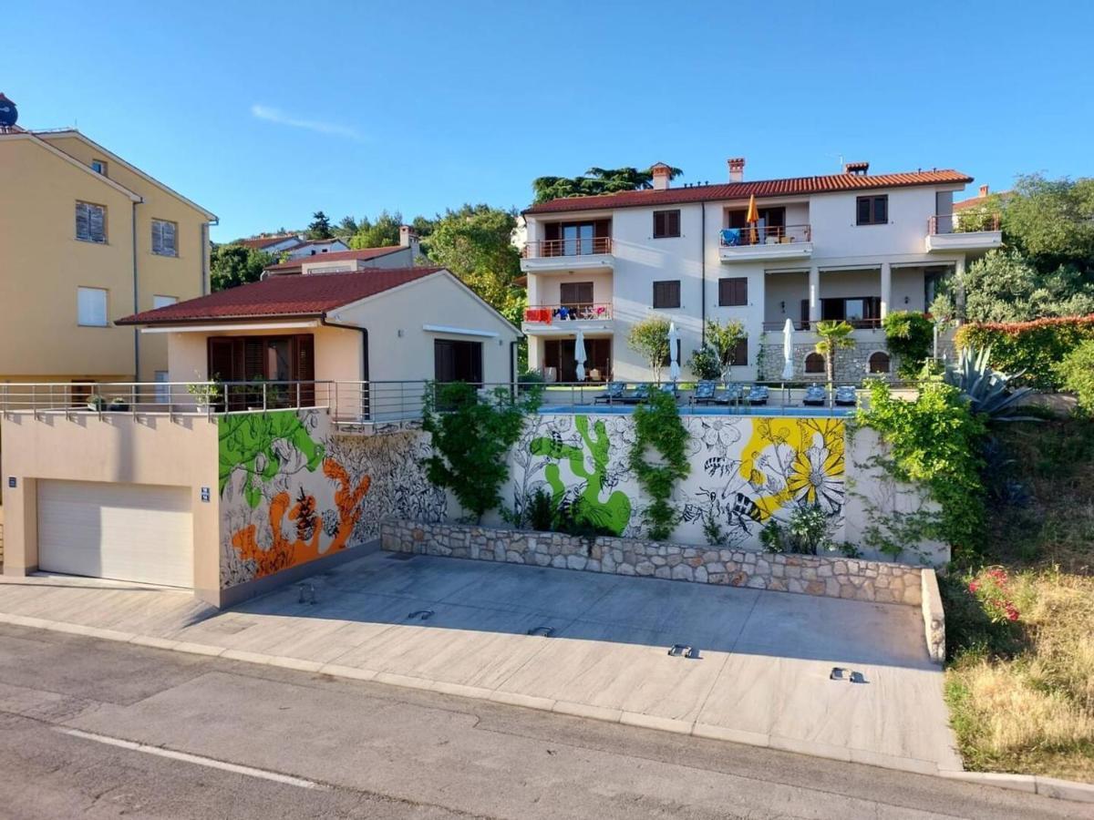 E&T Apartments With A Beautiful Pool Rabac Εξωτερικό φωτογραφία