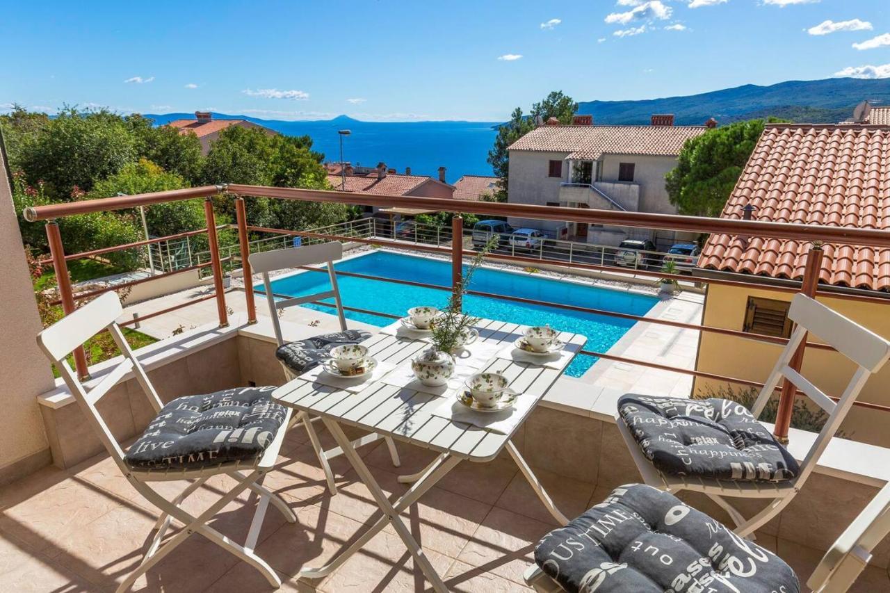 E&T Apartments With A Beautiful Pool Rabac Εξωτερικό φωτογραφία