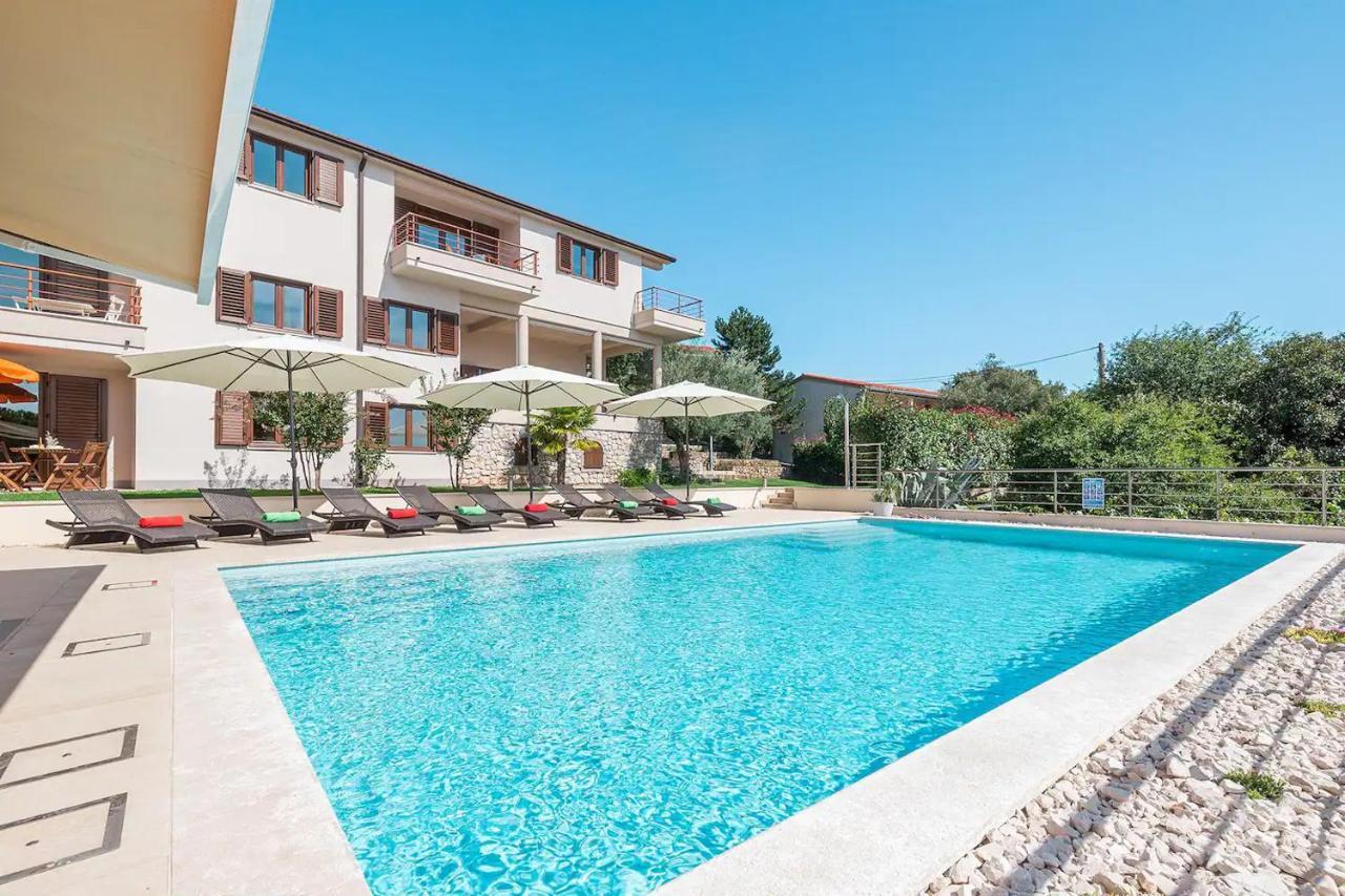 E&T Apartments With A Beautiful Pool Rabac Εξωτερικό φωτογραφία